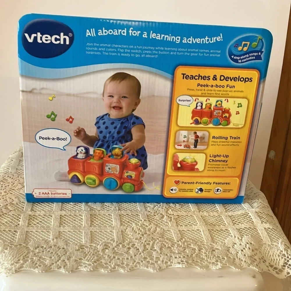 V-Tech Roll & Surprise Animal Pop-Up Surprise Teaches 6-36 months. New in Pkg